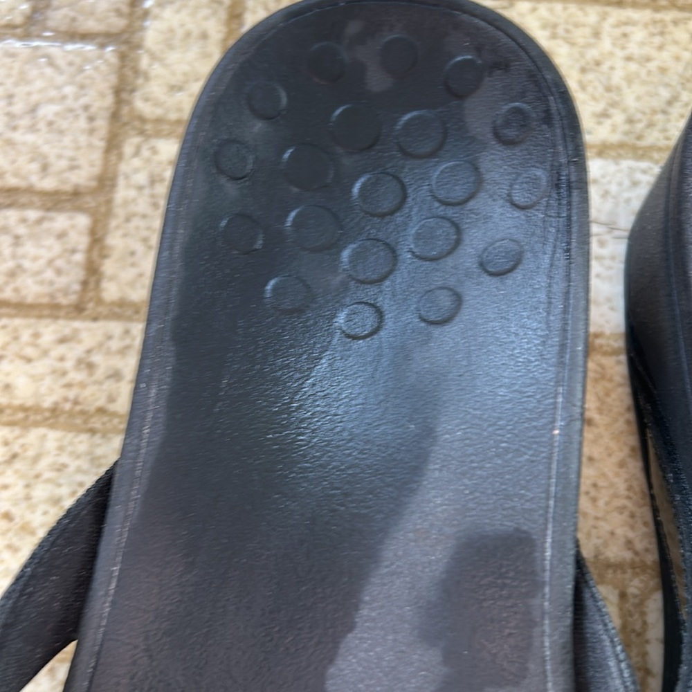 Vionic sandals - Picture 3 of 6